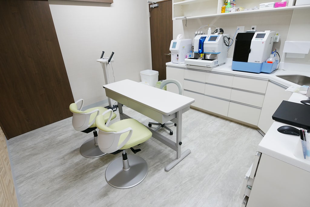 その他（AED、血圧計）